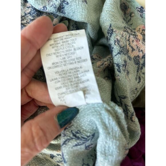 Rewind Green and Floral Top with Lace Detail Women's Size L - Picture 5 of 8